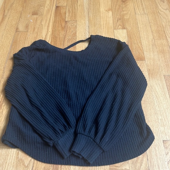 Black Hollister Waffle Off the shoulder  Sweater in XXS - Picture 1 of 3